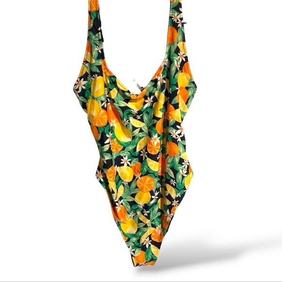Old Navy Fresh Squeezed Fruit Twist Back One Piece, Sz 2x / 20 Vibrant Citrus - Picture 11 of 12